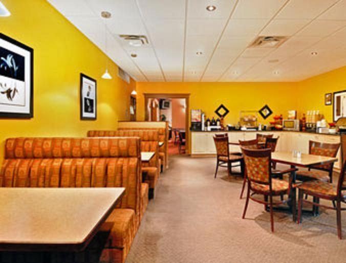 Ramada By Wyndham Yorkton Hotel ร้านอาหาร รูปภาพ