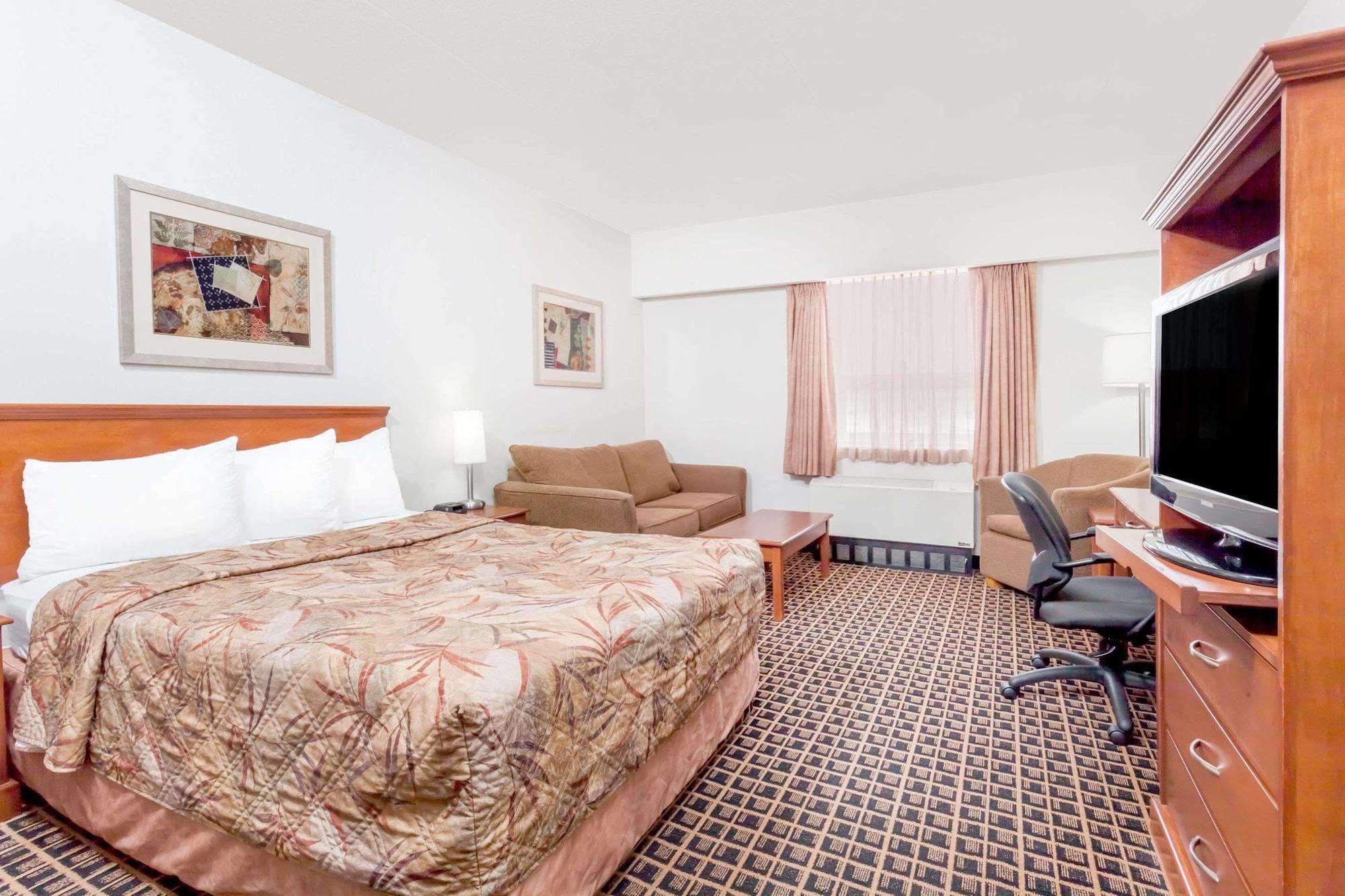 Ramada By Wyndham Yorkton Hotel ภายนอก รูปภาพ