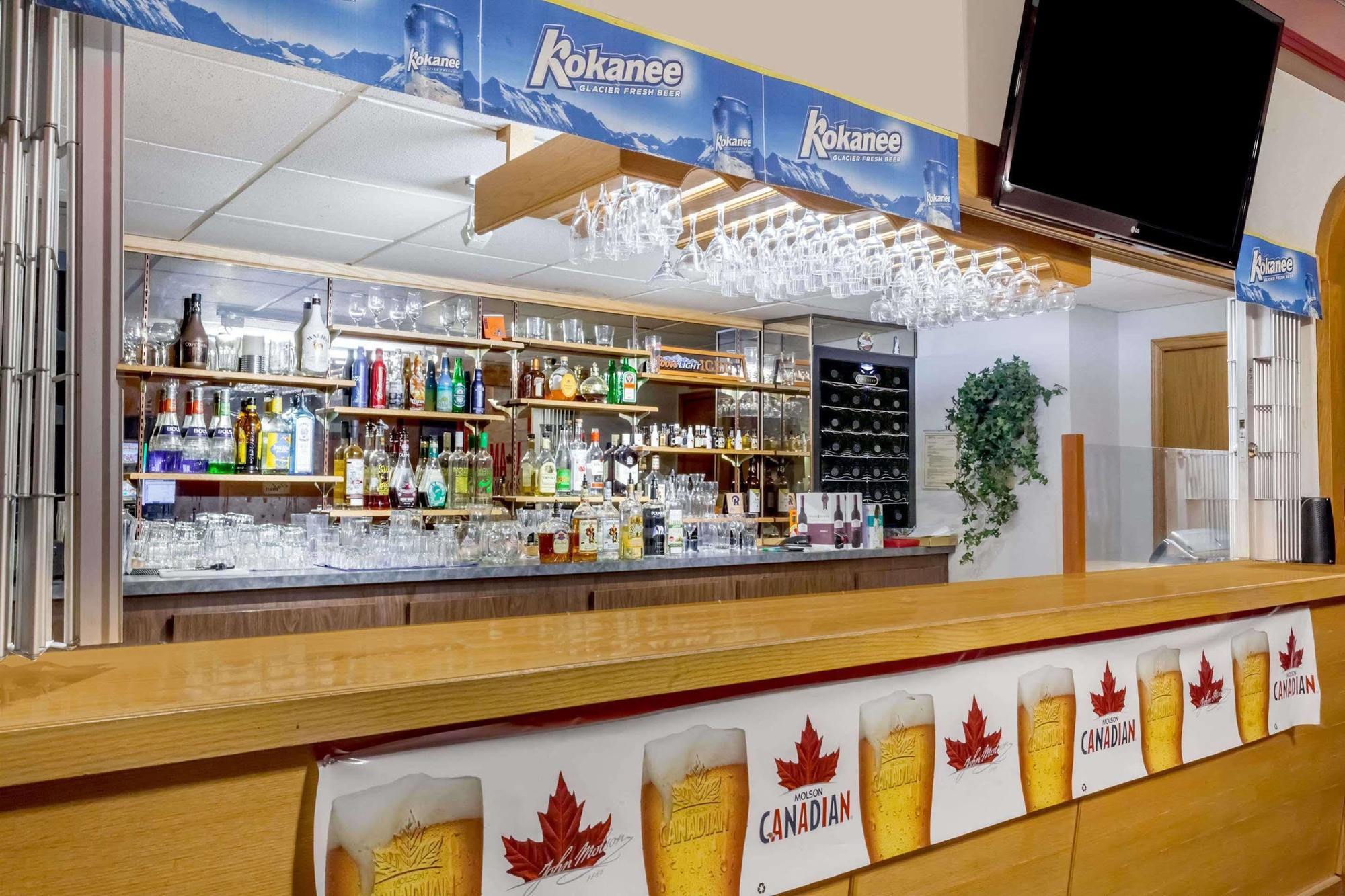 Ramada By Wyndham Yorkton Hotel ภายนอก รูปภาพ